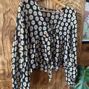 ZARA Light and Flowy Daisy Layering Top, Womens Size Small